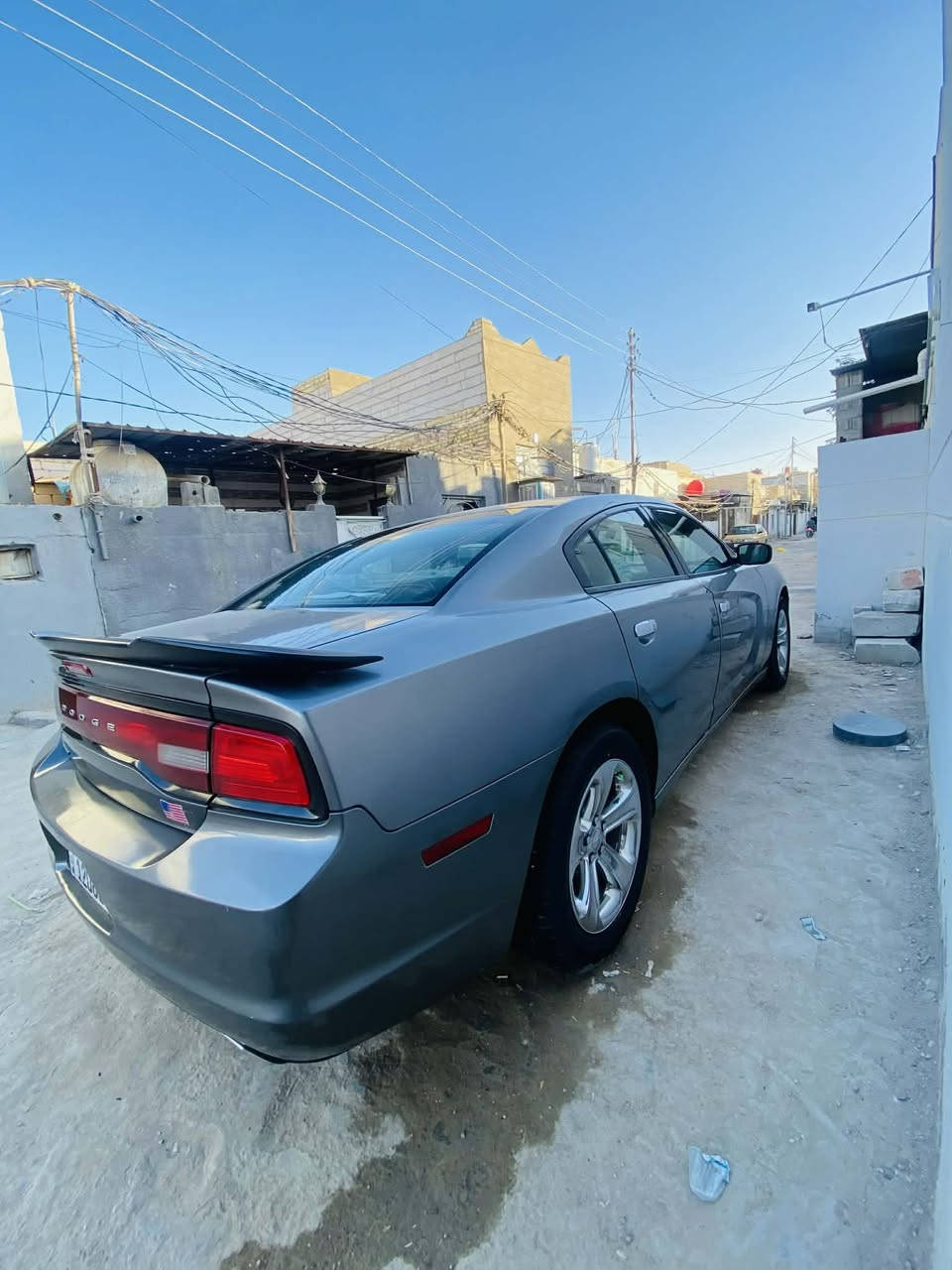 السلام عليكم رمضان كريم عليكم شباب جارجر موديل 11 للبيع كفاله عامه فقط رش كد شبر بالباب الخلفي ورا الصدر جديده السياره مامشتغله خط ولاماشيه مال بيت مكينه كير حداديه اكسل تبريد كله ع وضع الشركه السياره احلى من الصور السعر 148 وبيه مجال بصيط اني مكلف بالنشر مكان السياره الديوانيه اتصلو ع الرقم ***********
