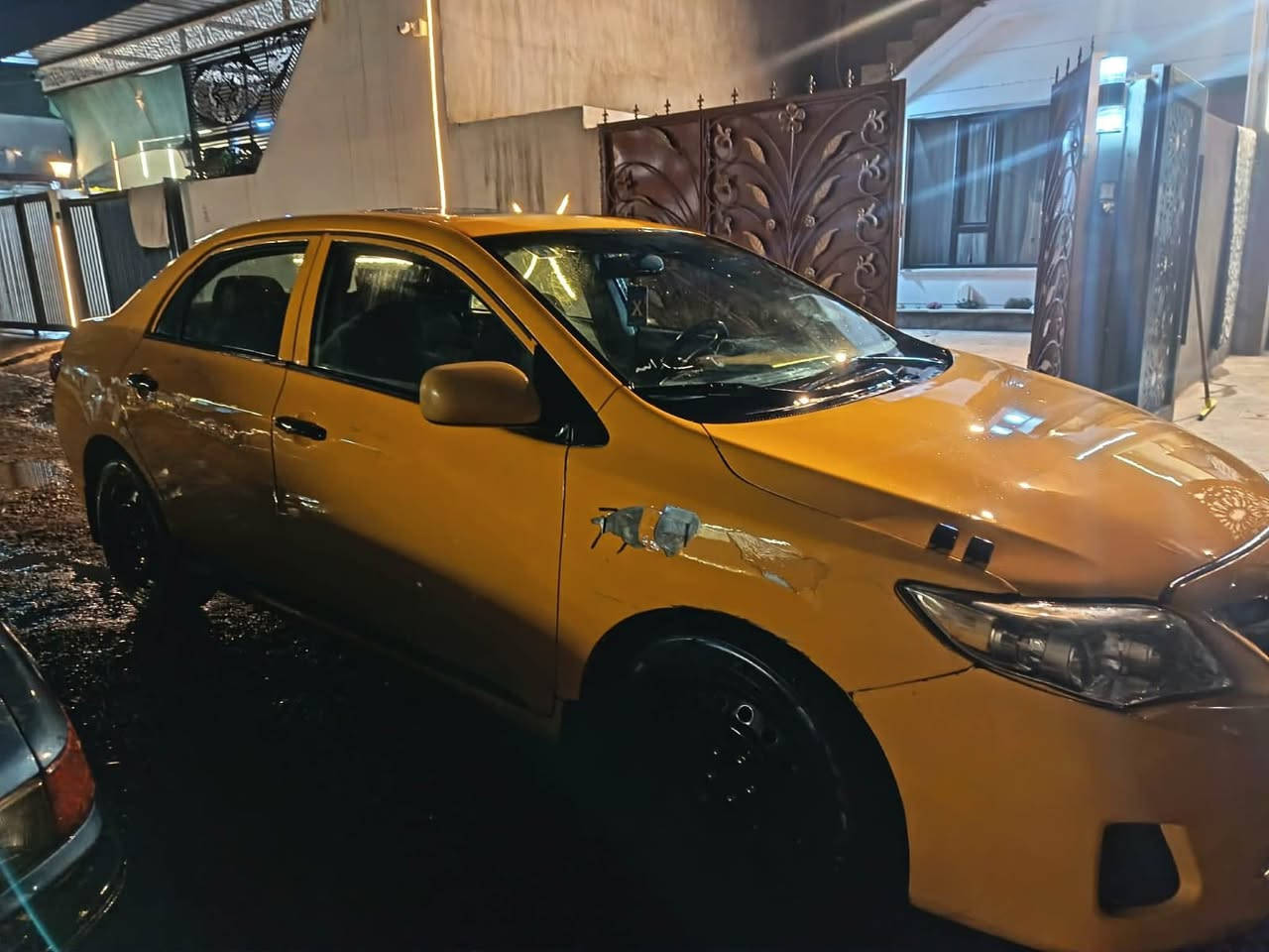 كورلا 2009 للبيع رقم بغداد مشروع وطني سنويه لل2028 محرك 19 جديد ضررها جاملغ وبنيد وبيها دواخل اما بقيه شرط نقابه وهيه وغرامات صفر تحويل مباشر فقط سقف تكم مبيها شرط سعر 82    وهذا رقمي ***********
