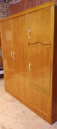 كنتور ثلاث ابواب مستعمل نضيف مكان بغداد الأمين الثانيه 07700691515