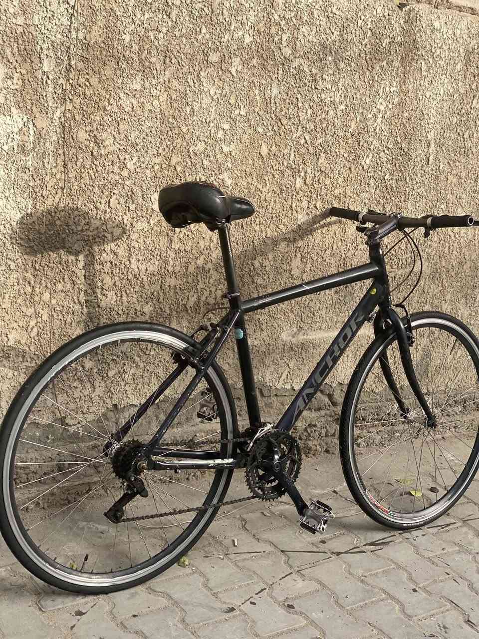 سلام عليكم 
باسكل 700cللبيع
كامل شغال. بس نقص واير مال عقرب 

سعره ٥٠ 
مكاني بغداد حي القاهره 
***********
