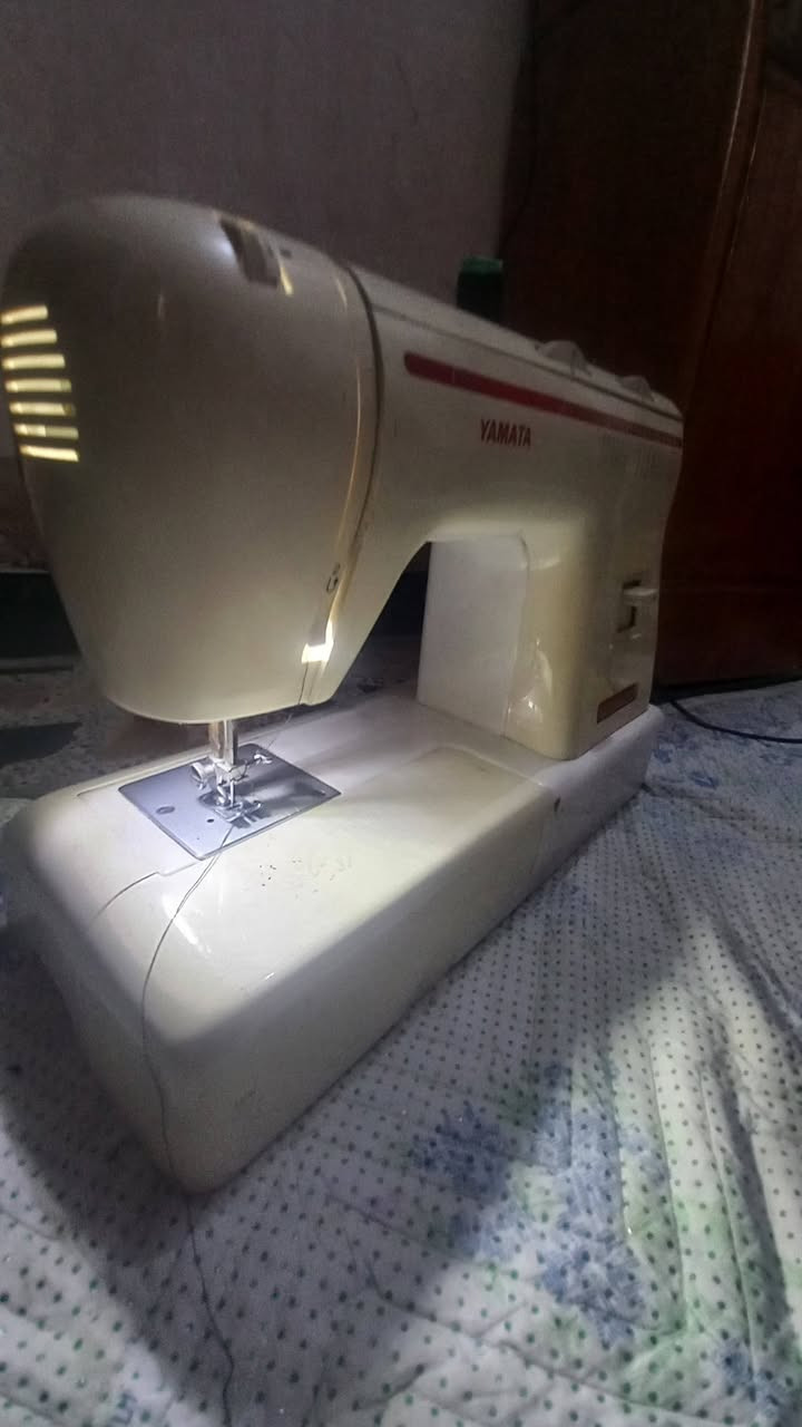 السلام عليكم
للبيع ب 75 وبيها مجال . والدتي اشترتها ومتعرفلها ( متشتغل )
للتواصل واتساب ***********
