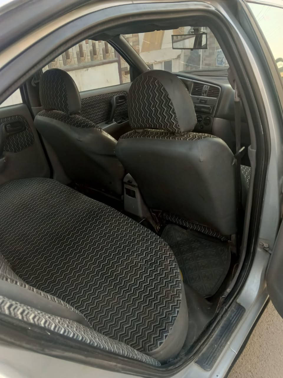 السلام عليكم نيسان برميرا موديل ٢٠٠١ صبغ عام بدون ضربه محرك كير جدد كير اوتوماتيك  سياره كامله رقم بغداد سنويه لحد ٢٨ نقصها فقط مشط ستيرن السعر ٤٥ مكاني بغداد ***********
