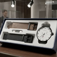 ادكس أصلي • مقاس ٣٥ • سير أسود