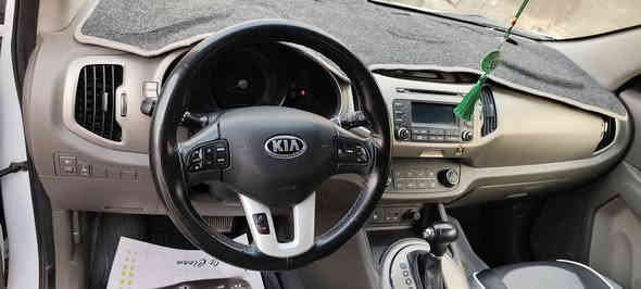 السلام عليكم
السلام عليكم 
كيا سبورتج 2016 خليجية مكفولة كفالة عامة من كلشي ماشية 53كم
رقم بغداد بأسم البنية
بعدها زيرو بغراض الشركة مال بيت جناية مال بنية ومحافظه عليها تمام ادامة كاملة ودورية عليها
محرك 2000
كاميرا خلفيه وحساسات  
مري شفط
داخل اسود ورصاصي
تحكمات ستيرن
مغلفة الگاعيات جلد درجة اولى
سيارة جديدة بمعنى الكلمة
بغداد 
السعر 180$وبيها مجال
***********
***********
