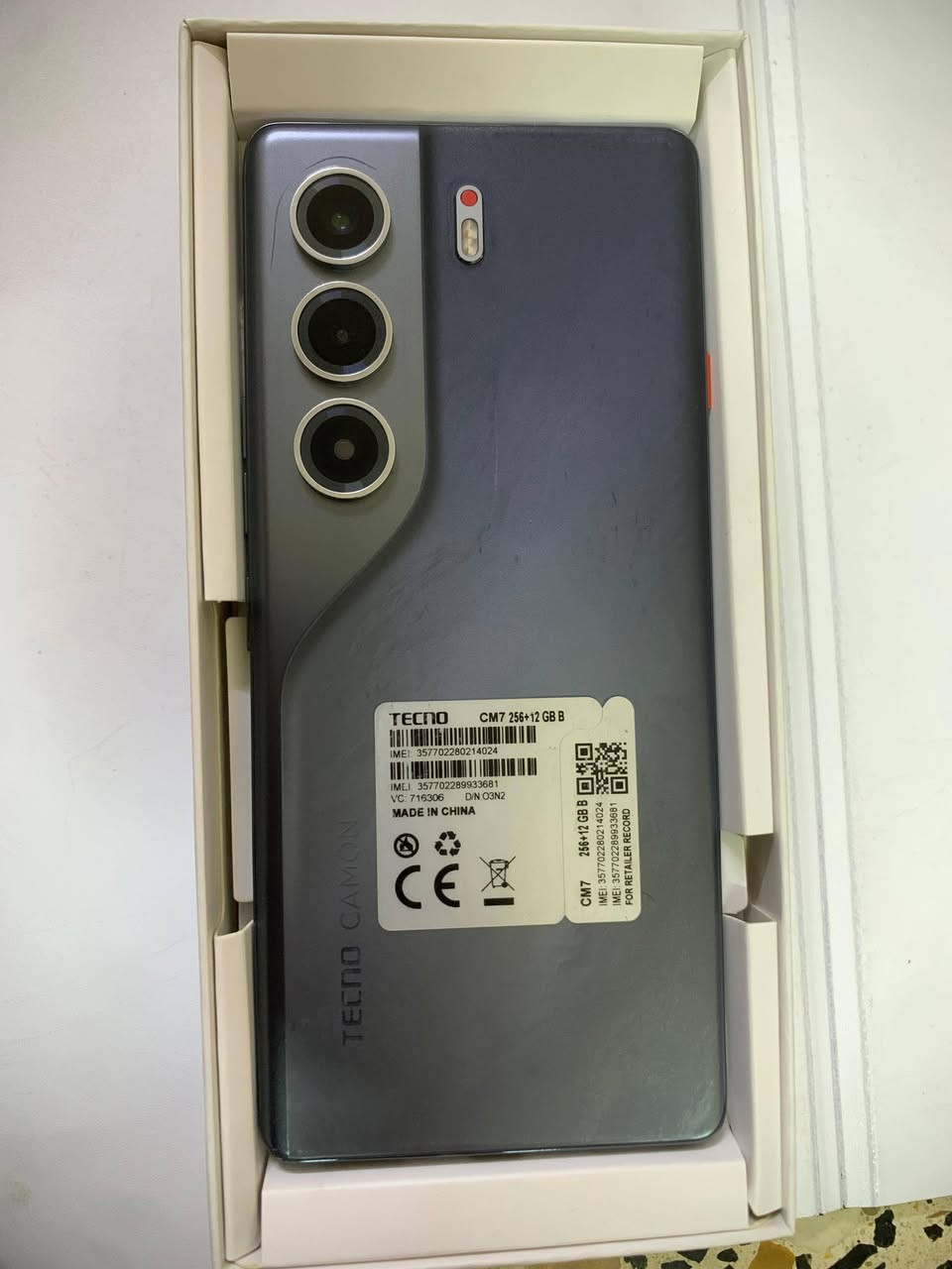 البيع فقط بدون مراوس
TECNO CAMON 40 Pro 5G
ذاكره 256 
رام 12+12 
بطاريه 5200mAh
جهاز جديد مستخدم ثلاثة اشهر 
جهاز هو وملحقاته من (كفر+شاحنه+وصندوق) 
سعر 375 
للتواصر راسلني خاص عل وتساب: ***********
