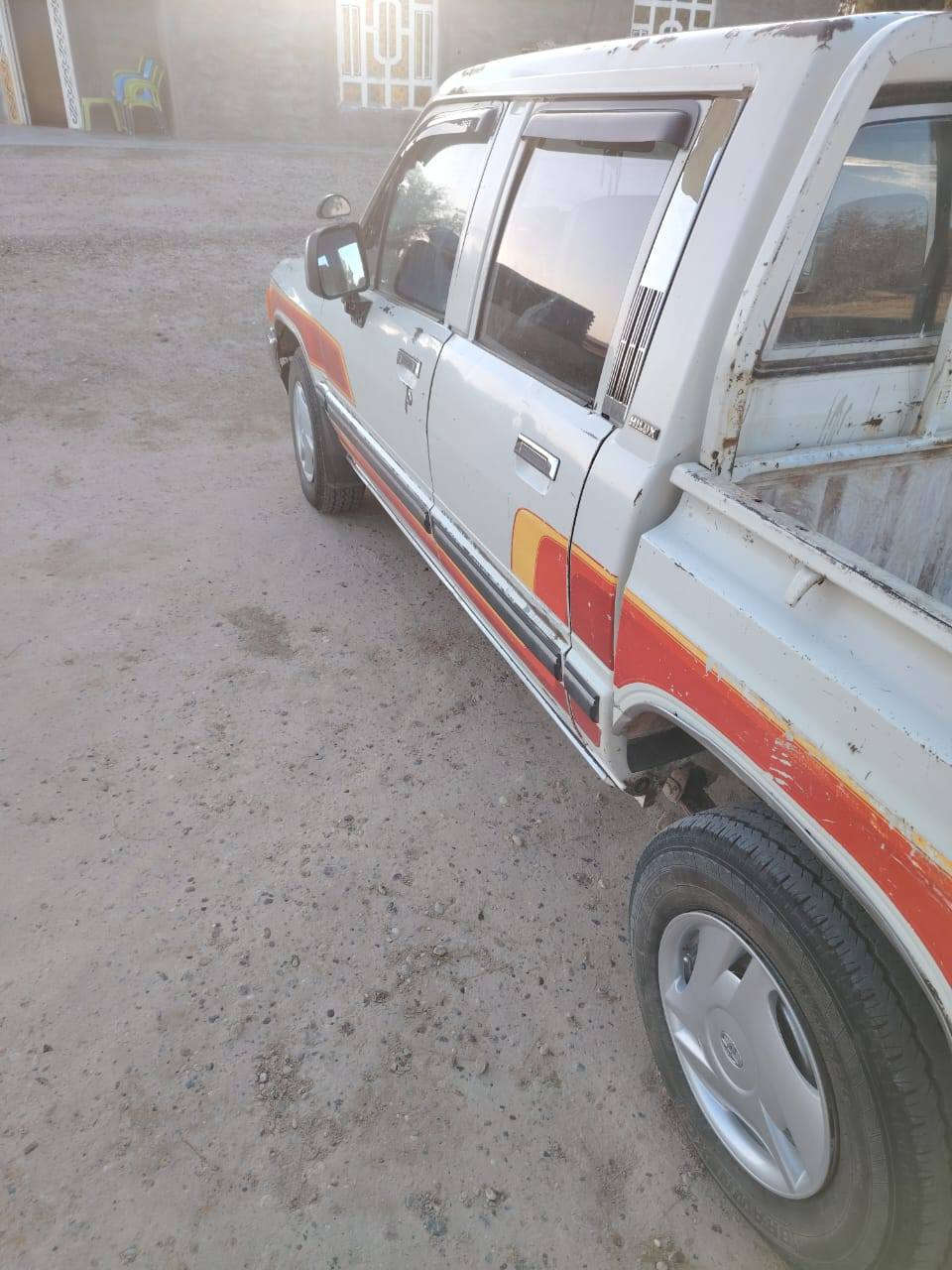 اسلام عليكم ورحمة الله وبركاته للبيع تيوته بيكم موديل 88 سياره كامله مكمله محرك كير اكسن شاصي حار بارد يعني تدفئه تبريد سياره بلاديه كشر بلادي لاصبغ ولا تعديل سياره كفاله عامه رقم اربيل تحويل مباشر مكان سياره أطراف تاجي جزيرت نباعي بين دجيل وتاجي هاذ رقمي بي واتساب *********** سعر 65 وبيها مجال
