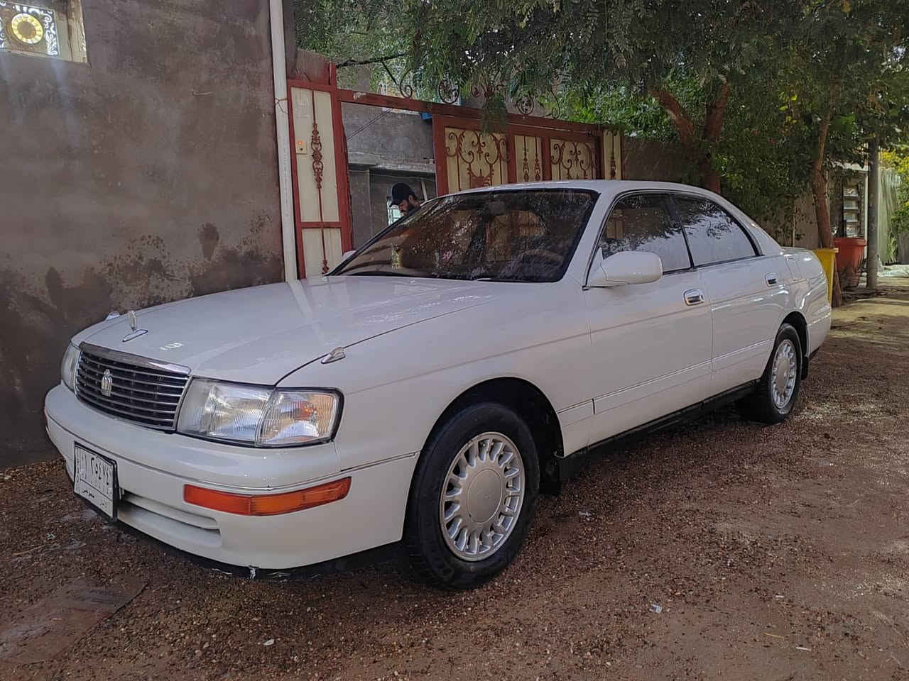 بطه للبيع مصبوغه عام اذا تريد تفاصيل اكثر هذا رقم صاحب السياره *********** مكانهه بلنجف حي النداء سعرهه 60 وبيهه مجال قليل
