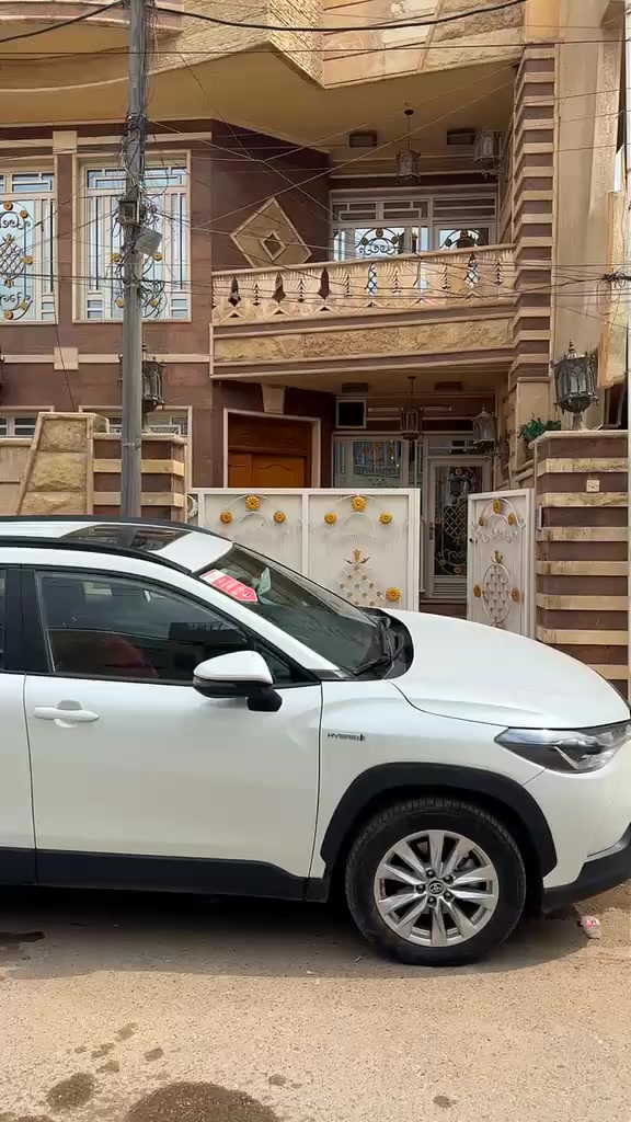 سلام عليكم بيت الجار منطقت البياع مقابيل معارض عله شارع مساحته 125 البيت زيروه فووووو من كلشي جاهز كلشي مناقصه الستفسار ***********
