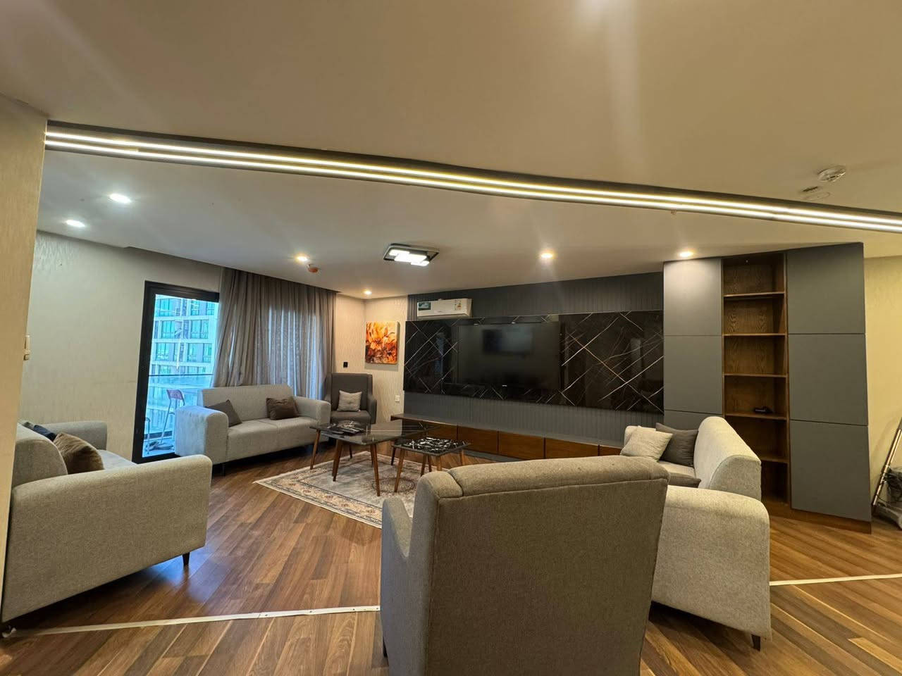 شقه للايجار للبيع منطقه الذهبيه اربيل 
مجمح لايف تاور 
فولvip
ثلاث غرفه صاله 
3+1
مؤسس
سعر750$
الاستفسار على واتساب 
***********
