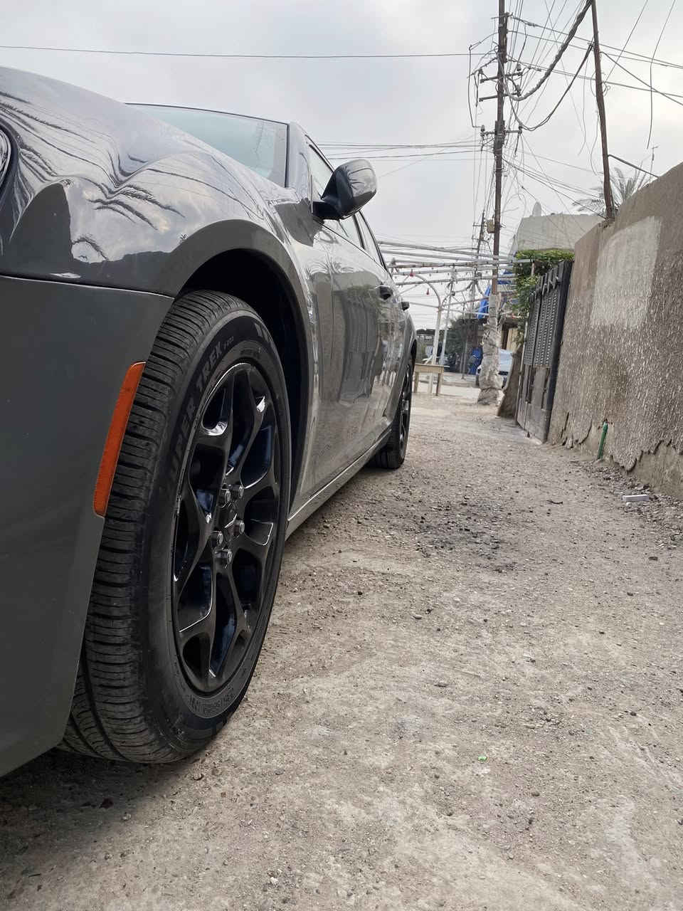 سلام عليكم اوبامه كلايسر موديل 2019 حادثها موضح بلصوره بس هذا بيها بعد كلشي مابيها السياره بأسمي تحويل مباشر هزه وسنويه وملصق كله جديد سنويه لل30 سياره بوليس حمام نانو سيراميك كله جاهز وجديد معروفه مواصفات لاوبامه السعر 225وبيها مجال شي قليل حق جيتك عنوان بغداد المشتل ***********
