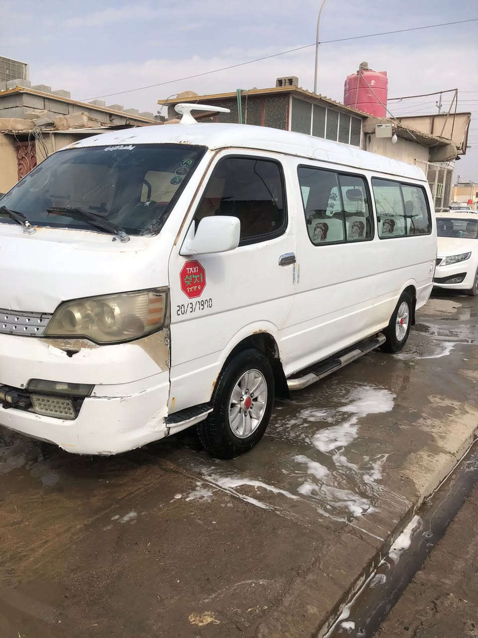 سلام وعليكم جنبي H1
موصليه ما عليه اشارت حجز
السياره جاهزه من كلشي 
سنويه عاج
مكينه فور واي  مكينه وكير كفاله 30وبيه مجال بيع مستعجل مكان بصره ستفسار ع رقم***********
