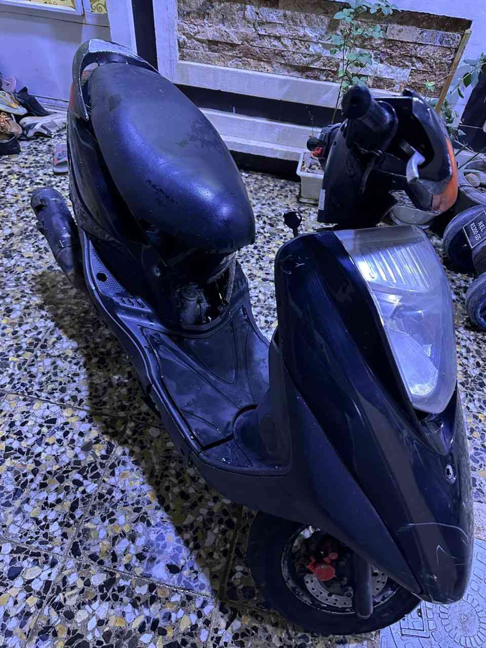 السلام عليكم بريز نوزل ياباني حساس ستان وحساس گلبه كهربائيات شغاله كلها بيها نقص بس الكفر الشباك مال مكينه وكفر صالنصه لدراجه ب 500وبيها مجال للاستفسار ***********متوفر واتساب
