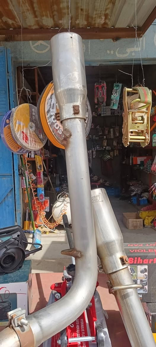 للبيع كزوز رياضي ما بي اي شكال نضيف سعر 350 بي مجال قليل مكاني البصره ابو الخصيب صناعيت حمدان رقم تلفوني ***********
