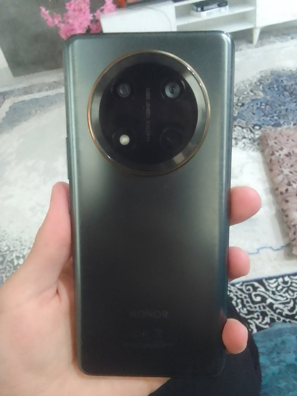 هونر اكس 9 سي سعره 325 الف قفله واتساب *********** جديد مستعمل شهرين ذاكره 256 يدعم الشحن السريع مابي اي عطل او خدش

