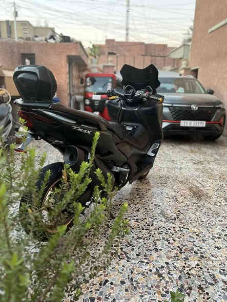 TMAX560 2021 دراجةدخول جديد صارلهة 25يوم بل العراق مكفولة كفالة عامة من كل شي ماشية 9الالف السعر 83 ورقة المكان بغداد الشعب للاستفسار ***********
