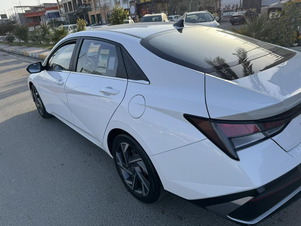 النتره 2024
فول مواصفات  1/1
كفاله عامه
ماشيه 37
السعر 144
***********
