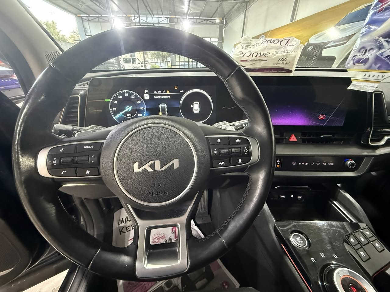 السلام عليكم كيا سبورتج 2023 هايبرد SX PRESTIGE إس اكس برستيج فوول مواصفات للأخير تمشي بلبصمه تشغيل عن بعد كاميرات محيطيه 360 خمس كاميرات السيارة فوووول اعلى شي دخول جديد بانورما  ماشيه 29 ألف مشي امريكا متمشيه بلعراق حادثه جاملغ وباب صبغ بدون  ايرباك *********** السعر 200وبيه مجال العنوان بغداد  جميله اللون ازرق شذره لون مميز ممبين بالكاميره
