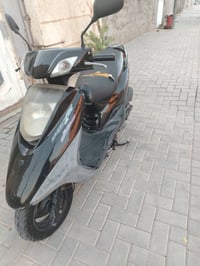 دراجه بريز كلها بلاديه أوراق جاهزه المكان بغداد السعر 650 اتصال 077161...