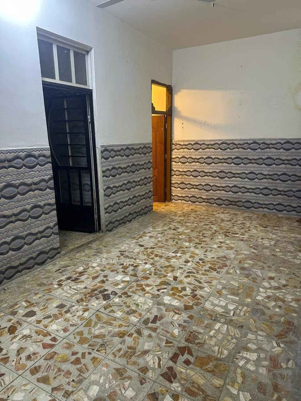 🔸شقه #للايجار ✅
65 متر طابق ارضي  بناء سنة 2018 🔑كامله مكمل

🔸تحتوي عن صاله ومطبخ وصحيات وغرفتين نوم كبار

🔸الموقع ممتاز📍تجاري الشعب شارع الصحه 
قرب جامع الحق 
 
🔸السعر الايجار : نهايته 325الف قفل رجاءا بلا احراج

 #ملاحضه التاكد من المنشور قبل لا تتعنه وتتصل هل يناسبك او ميناسبك كافا التفاصيل مذكوره واضحه مع 
 الصور تحياتي للجميع

معروض بمكتب ابو علي الدراجي للعقار 🏛️
الشعب-نهايت شارع الصحه-مقابيل كرزات ركن الصحه 
*********** 📞
*********** 📞 
 *********** 📞
