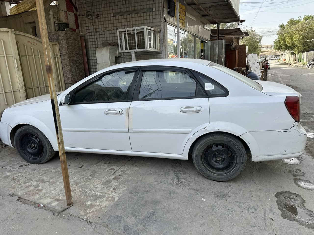 السلام عليكم اوبترا 2013 رقم بغداد بأسمي حادثها مثل ما موضح بالسونار بيها ملاحضات بسيطة دعاميه الخلفيه يرادلها تبديل وعليها غرامه 200 الف تنزل من السعر  كير محرك مكفول السعر ب 85 وبيها مجال ان شاء الله رقم الهاتف ***********
