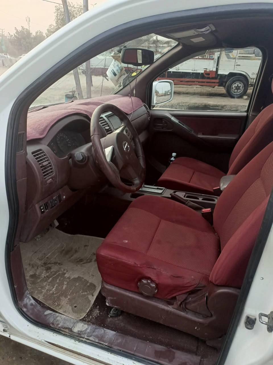 سلام عليكم نيفاره 2014 للبيع او مراوس  سياره جاهزه وحلوه كير ومكينه وحداديه وتايرات  جدد سياره مكفوله من الضربه والصبغ  فقط بنيد صبغ بي كير أوتوماتيك مكينه مامفتوحه سنويه صاقطه ***********الستفسار مكان النجف المناذره السعر 120
