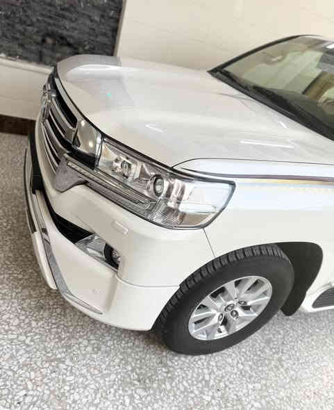 K
اللهم الصلاة على محمد وآل محمد

للبيع لاندكروز اخت الزيرو
بريم  اصلي 
ع ايد وحده من الشركه والي هسه استعمال شخصي
ماشيه 38 الف حقيقي ع فحص اسبير ما نازل
موديلها ٢٠١٧ 
كفاله عامه 
فول مواصفات 
ديفيدي مطفأ حريق كشنات جلد وكهرباء 
يدات ابيض مري شفط اشاير بل مري 
استخدام شخصي محد صاعد بيهه  داخل وخارج ع شركه 
اناره داخليه زركه مالت الابريم 
رقم بغداد انكليزي الدوالي بسمي اني شخصيا ً

مكاني بغداد 
و شراي يتصل ويدلل

***********‬
