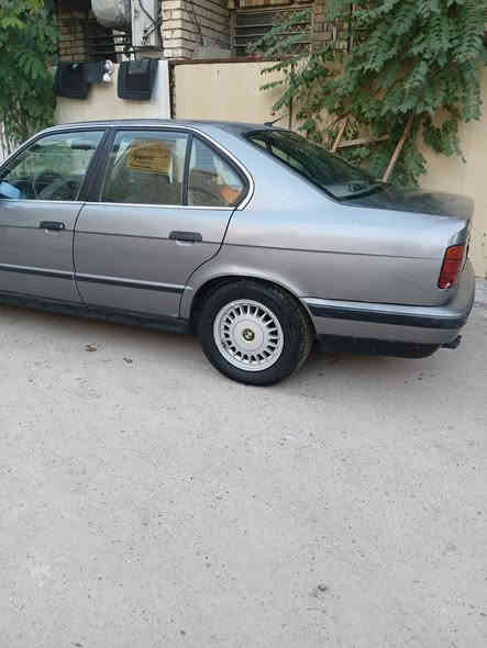 سلام عليكم من رخصه الادمن المحترم للبيع ٥٣٥  بيهه نقوصات بسيطه ماكو وكت اكملهن سنويه لل ٢٧ بسمي تحويل ثاني يوم موديل ١٩٩٢ غير متواجد ع الفيس رايدهه ٤٣ بغداد الشعب للستفسار ***********
