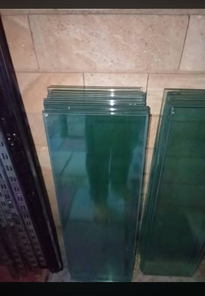 سلام عليكم رفوف جام مستعمل قليل عدد السكك 20 وعدد الجام 32 وعدد الحمالات 65 طالب عليهن 125 مكاني كركوك ،والي ايريد يستفسر ،عله هذه الرقم.  ***********
