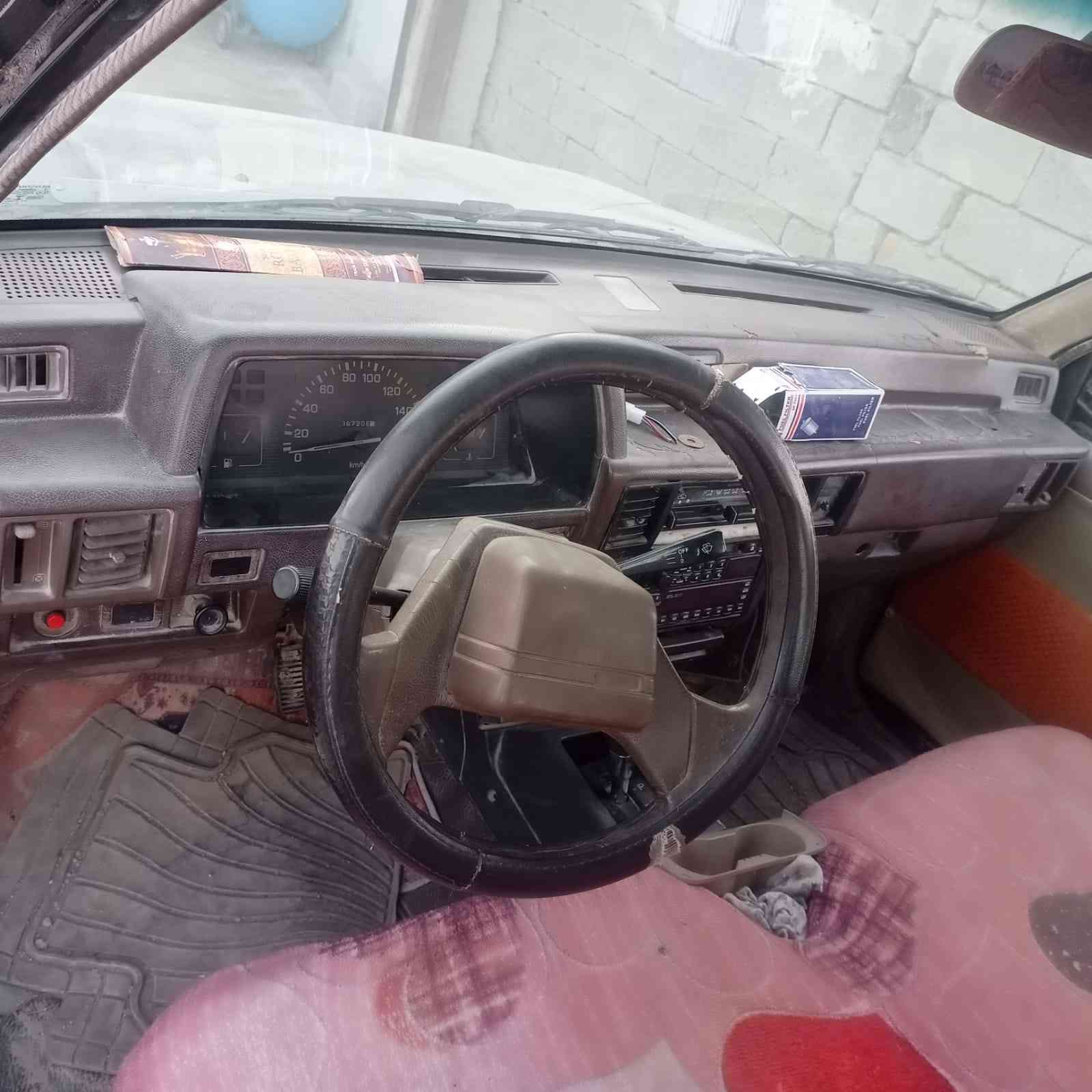 السلام عليكم 
سيارة تيوتا ميستبوشي 
موديل 93 
رقم ذي قار 
المحرك ونجي - گير اوتماتيك 
السنوية نهايتها 2028 
المكان : ذي قار - الغراف 
الرقم : ***********
