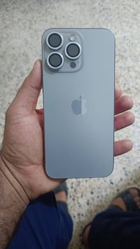 ايفون 15, ابرو ماكس جديد لك  ما مفتوح  جهاز جدن نضيف/07800205415