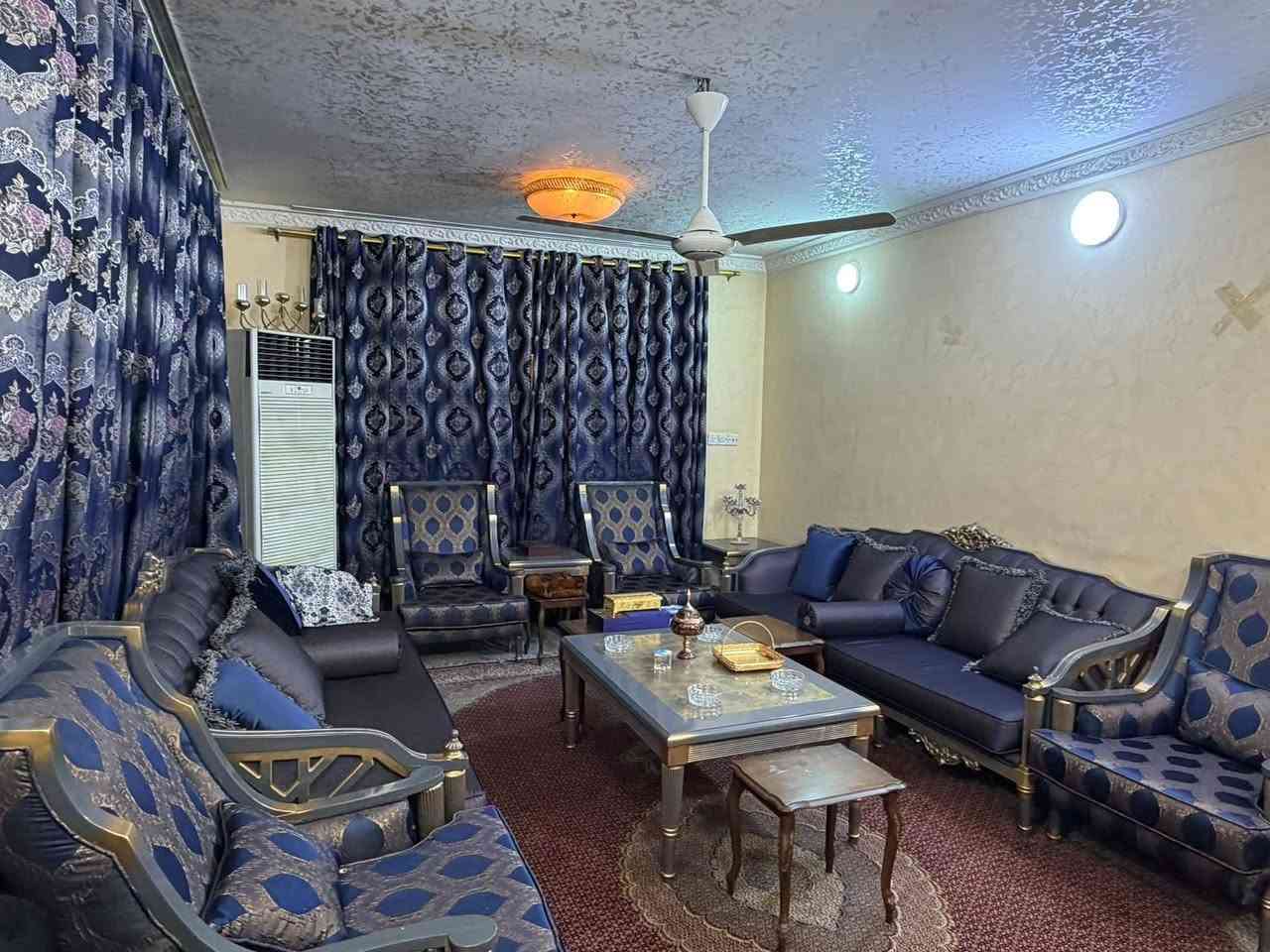 🏠 / دار للبيع مساحه ٣٠٠ م طابو صرف 

             واجهه ١٥ م / نزال ٢٠ م 

🧱 بناء قديم لكن نظيف جدآ ( ترميم جديد )

الطابق الاول / مطبخ . أستقبال . هول . كلدور . غرفه . مجمع صحيات . كراج . حديقه

الطابق الثاني / ٣ غرف . هول . مجمع صحيات 
            ( الطابق الثاني بناء حديث )

🌏 الموقع / المحاربين قرب مدرسة الجواهري 

للأستفسار أكثر مراجعة مكتب 
#عقارات_أراضي_بابل_الخضراء للمقاولات العامه والتصاميم الهندسية 
شارع ٦٠ .. عمود ٣٠٠ .. مقابل أستدارة علي بقلي 
الشيخ حازم 
وسام محمد 
أبو حيدر / ***********
