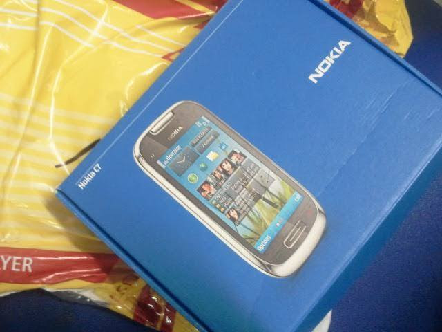للبيع نوكيا C7 جديد غير مستخدم شرط ملحقات كامله 
***********
***********
