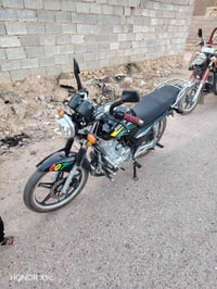 ٢٦ • عجلة • قابل تفاوض