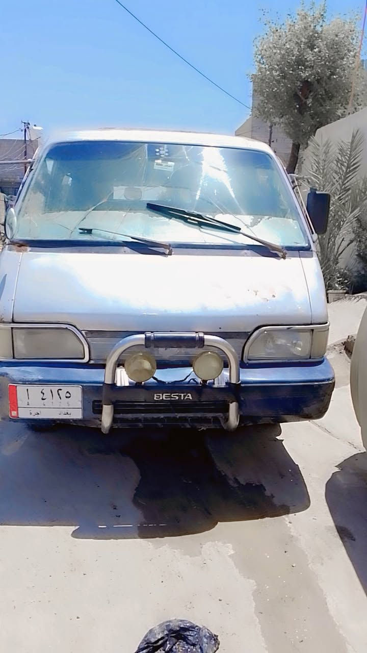 سلام عليكم للبيع كيا بسته سنويه 28 تحويل او وكاله مكينه كير اكسل خير من الله دوشمه جديده شواصي نضيفات سياره حلوه ونضيفه صدر نضيف تايرات نضيفات العنوان ديالى بعقوبه السعر 28 وبيه مجال قليل رقم الهاتف ***********
