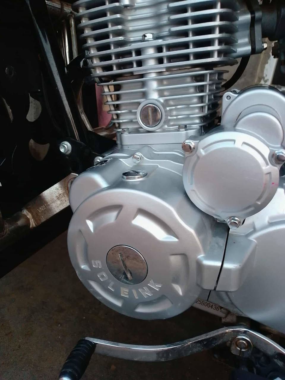 سلام عليكم  بسبب الوعود الكاذبه سولينج موديل 2025 كلو شرط منافيس اصلي ماشي 5000 سعر 750 ولمو شراي لا يبزعني عنوان الكلك واتساب ***********
