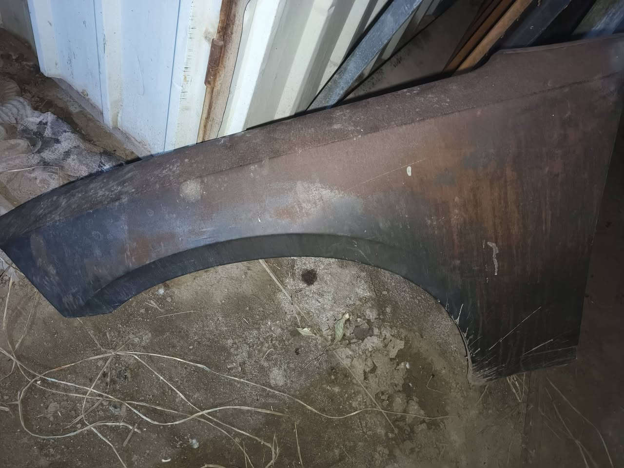 سلام عليكم جاملغ جارجر من 2008الى2010مال سايق يحتاجله صبغ بس مكاني بغداد حي اور قيم اعلى سعر ابيعلك ***********
