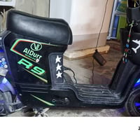 دراجة شحن • بدون بطاريات • ار ٩