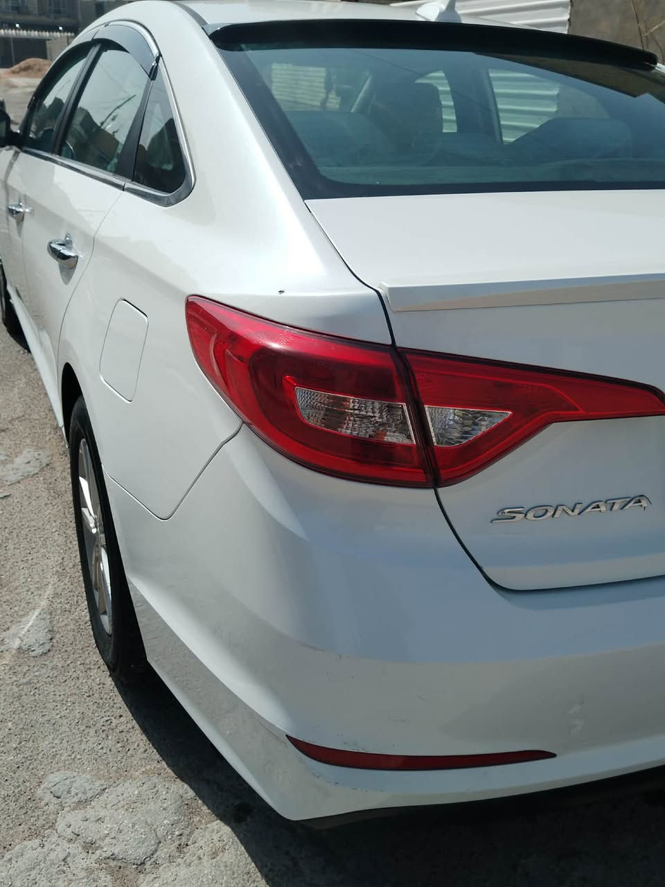 سلام عليكم سوناته للبيع موديل 2016رقم اربيل صدر امامي وخلفي جديد مشط استيرن جديد تايرات جديده السياره مال جناي ما بيه نقص وسونار موجود ***********
