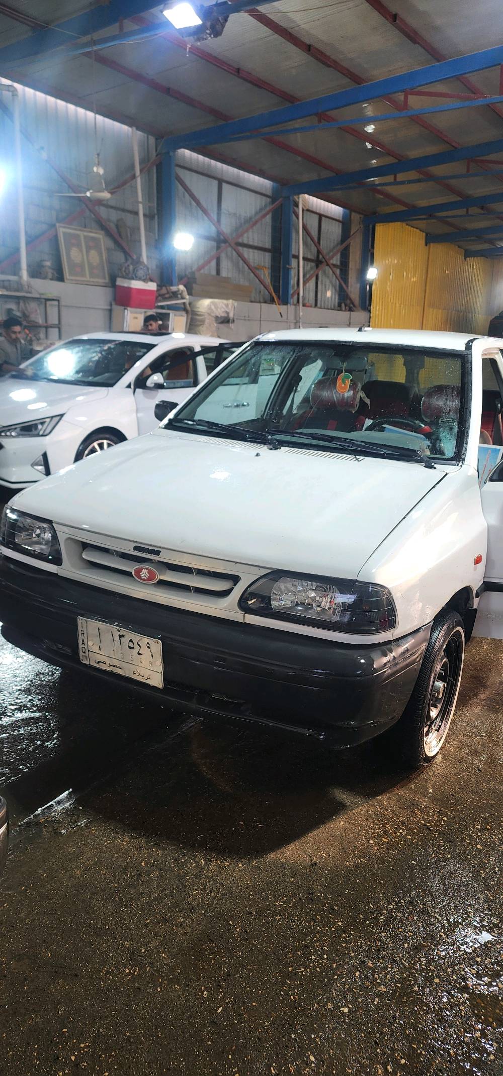 سلام عليكم 
سياره سايبه 
موديل 12
سياره اخت الكفاله
من كشر من محرك من كير 
سياره حلوه ونضيفه 
ودا امشي معاملت رقمه النكليزي
وهل وسهلان
