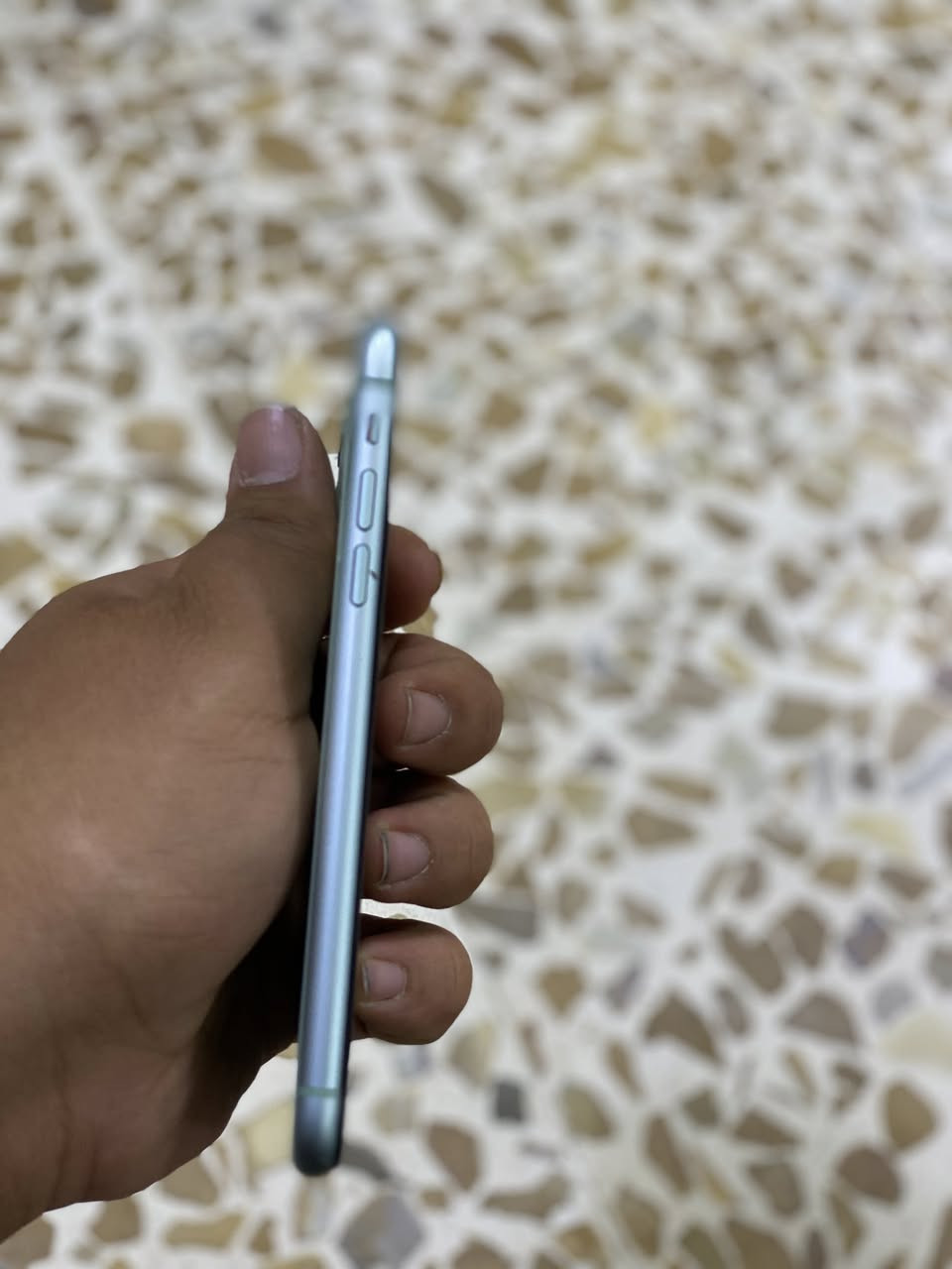 سلام عليكم
iPhone 11
ذاكرة 64
بطارية 100 
مبدل شاشة 
ضهر مبدل وبي فطر موضح بل صوره 
جهاز نضيف كدام العين 
كامرة دمعة 
تك سيم 
فيس إيدي يحتاج برمجة 
سعر 150 وبي مجال حيل بسيط 
استفسار اكثر اتصل 
*********** 
مكاني موصل ايسر
