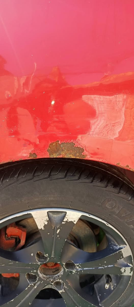 سلام عليكم بانده موديل 13سياره لا صبغ ولا ضربه أسعر 40 كير ومكينه مفولت ***********
