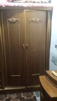 غرفه نوم للبيع  ريدلها شوي شغل وهاذا رقمي 07711918737