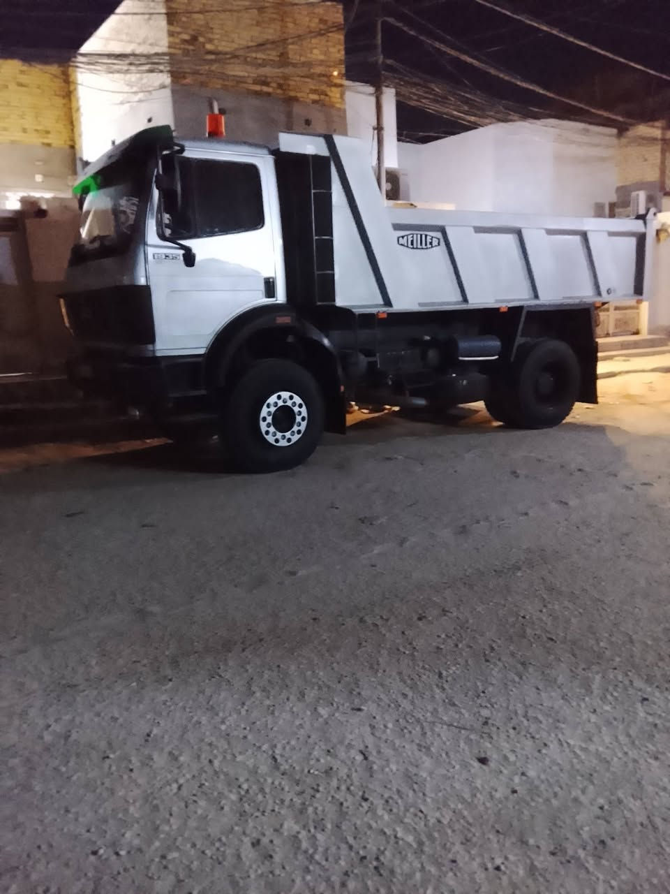 للبيع كرواتي 🇩🇪
موديل 90
شاصي عدل مامنحي لونه فيلي حجم 90
اكسن جي أف 
مكينه V8عاديه حجم35
كير فافون 155(8 نمر) 
غرفه جديده 
بدي مايلر جديد تزكام النجف قماره جديده صبغ شركات 
كماليات مهدي الصريفي سكنات لايتات كله شغاله 
تخم تاير حجم 22 طواكه ألمانيات ثكال 🇩🇪 
السعر اتصل على الرقم 👇 
***********
