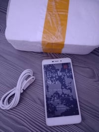 شاومي • ٦٤ جيجا • بالة شغال