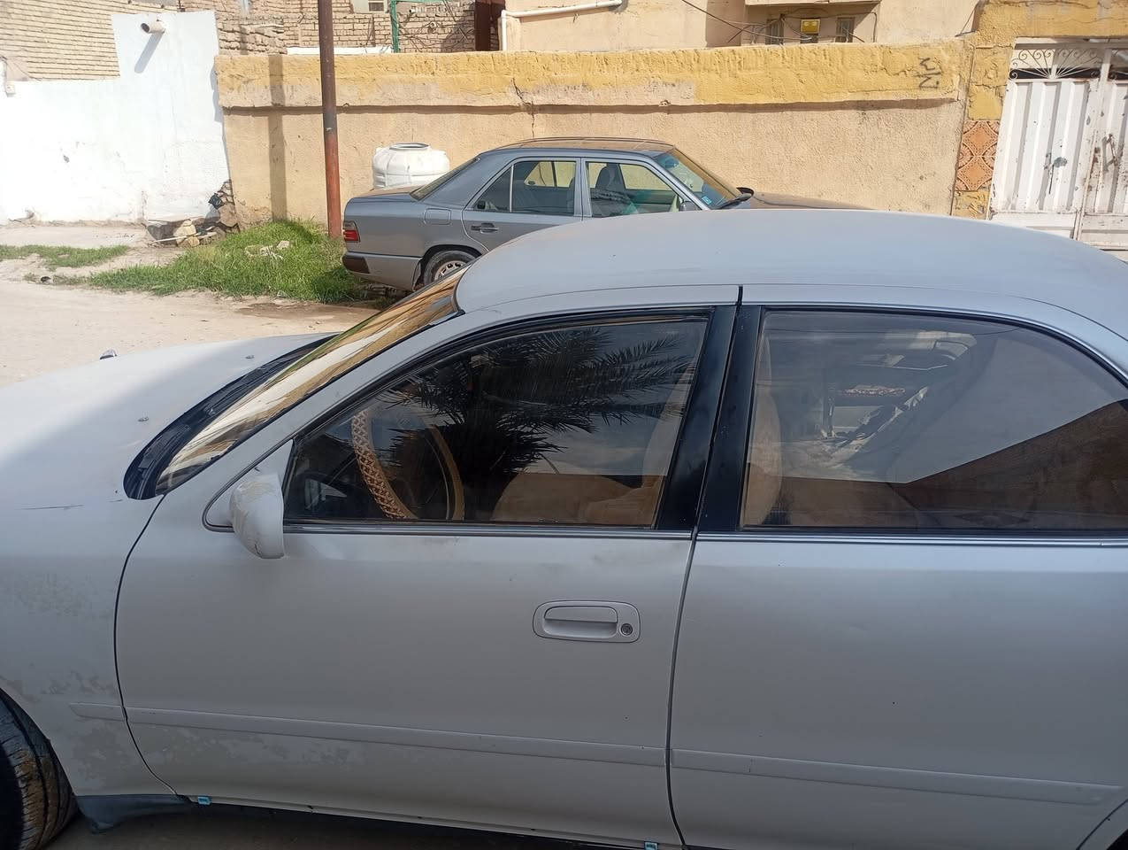 سلام عليكم خوان سياره كرسته البيع موديل 1993 ابسمي سنويه 31جديد هزه جديد مكينه وكير  ونجي جديد مكفولة كفله عامه من كاصه وكلبه اوضربه تخام تاير جديد صدر جديد سعر 45بيه مجال ***********0
