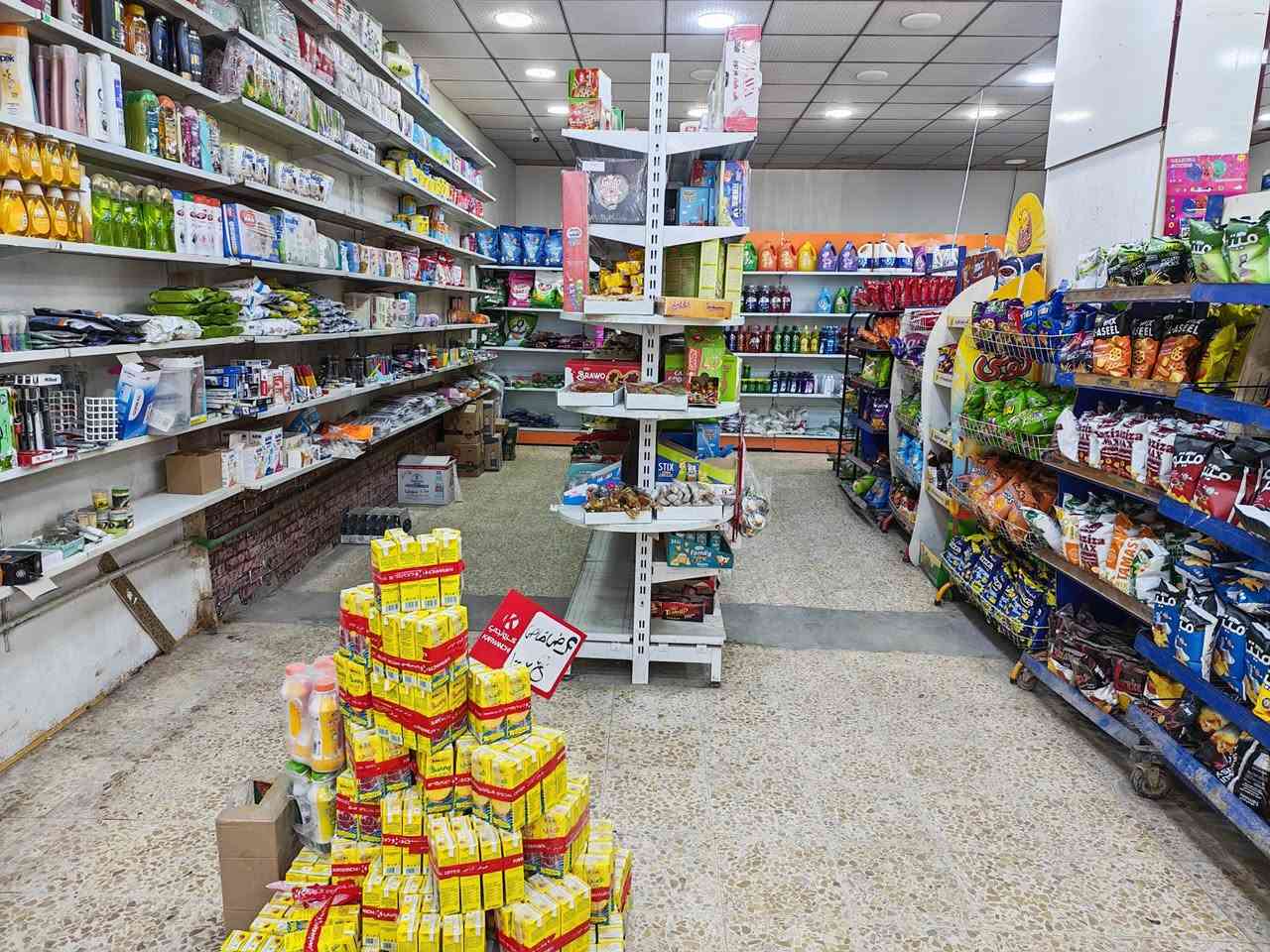 اسواق للبيع
اسواق الحجي
تحتوي على
15 براد عمودي 7 شركات
8 براد افقي 3 شركات
براد مقبلات طرح
عارضة كرزات كبيرة
سبلت كنتوري 1
مبردة مركزية 1
منظومة كاميرات
مساحة الاسواق 170 متر
العنوان: كربلاء / التحدي/ قرب تقاطع السفراء 
للإستفسار الاتصال على الرقم
***********
