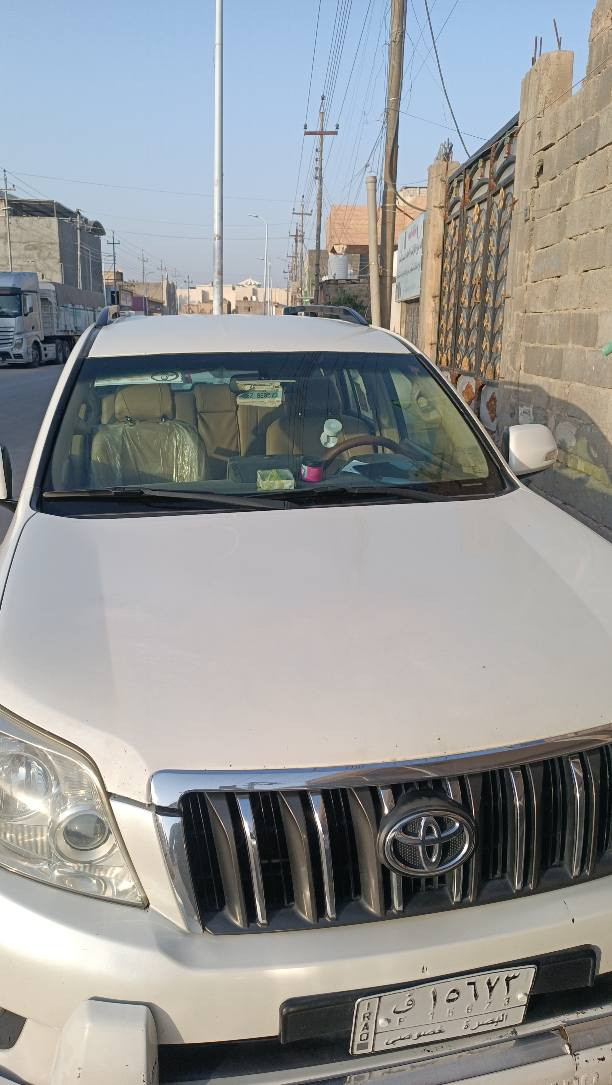 سياره جديده كفاله عامه من الصبغ والضربه حداديه ومحرك وكير ممتازه بدون تبديل بوضع البلاد لا توجد اي قطعه تبديل 3 قطع تبريد ثلاجه الاتصال ***********
*********** الزبير, البصرة
