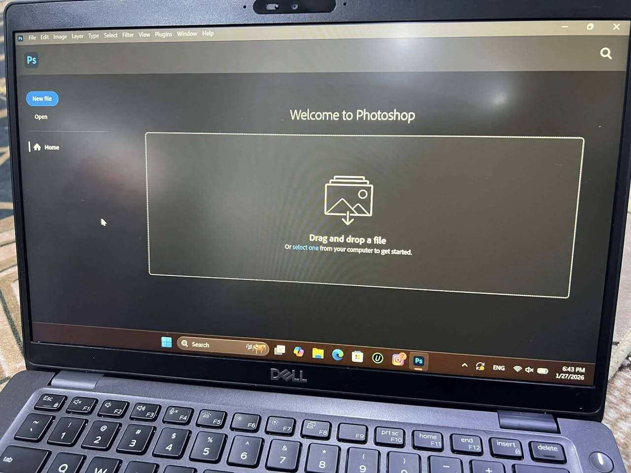 لابتوب dell للبيع معالج H رام 8 كوراي 5 جيل 9  هارد 256 شاشة 14انج ليس لمس للتواصل *********** 
سعره 400وبي مجال قليل
