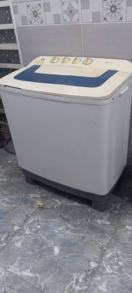 للبيع غراض بيت نضاف للبيع كنتور وغساله وكاونتر بيع مباشر بدون عموله لاستفسار وتساب ***********
