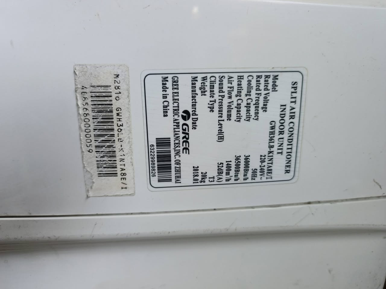 سبلت كري انفيرتر 
٣ طن ابلادي كامل 
كل غراضه وياه 
مع بوري حديد 
انتاج ٢٠١٨ 
ضمان لمده شهر 
 سعره ٦٥٠ الف بي مجال بسيط 
***********
